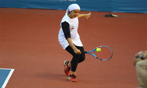 آموزش تنیس بانوان در اصفهان